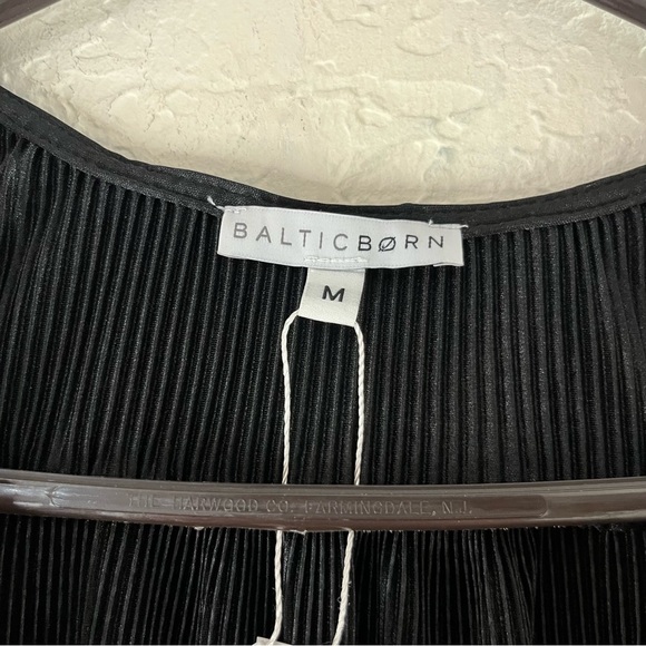 Baltic Born Venus Pleated V-Neck Long Sleeve Maxi Dress in Black - Picture 11 of 12